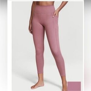 Mauve VS Incredible Essential Leggings